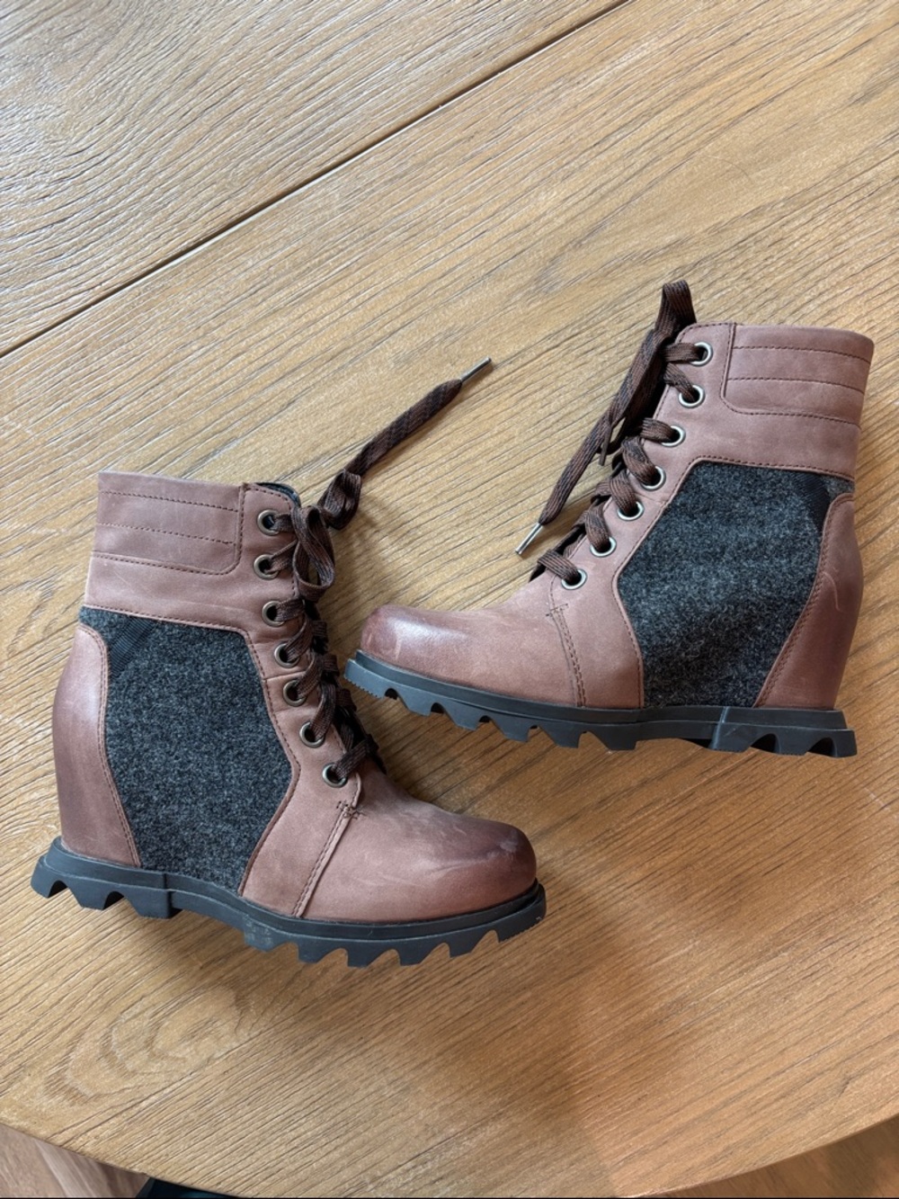 Women's Brown Lace-Up Wedge Ankle Boots